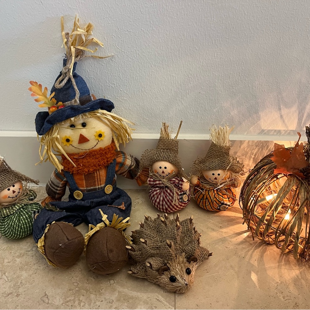Festive Scarecrow and Friends Set - Multicolor